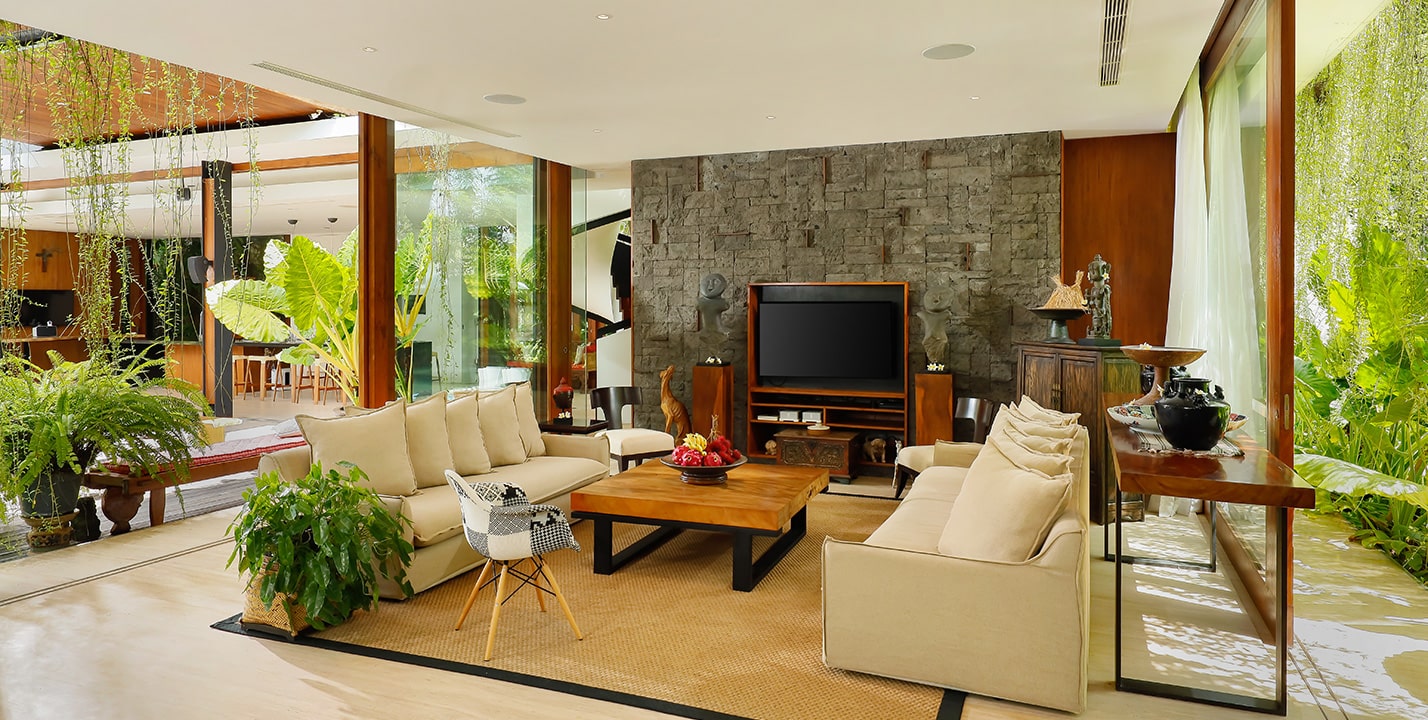 Villa Svarga Sanur - Living Area with Flat tv